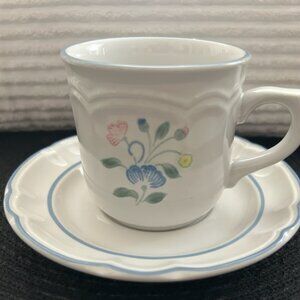 Vintage "Floral Expressions" Stoneware Japan - Set of 6 Cups & Saucers